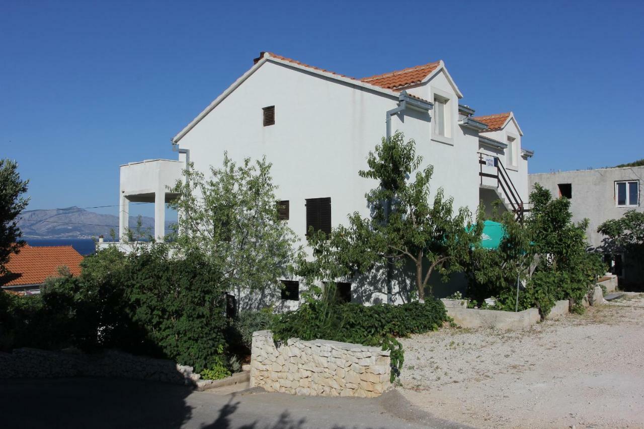 Apartmani Vesna Supetar Buitenkant foto