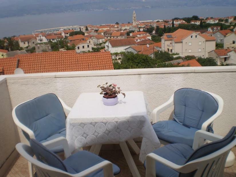 Apartmani Vesna Supetar Buitenkant foto