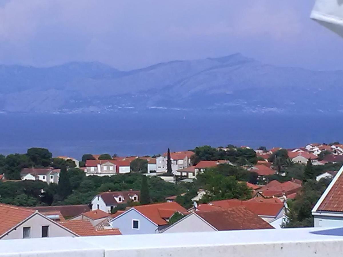 Apartmani Vesna Supetar Buitenkant foto